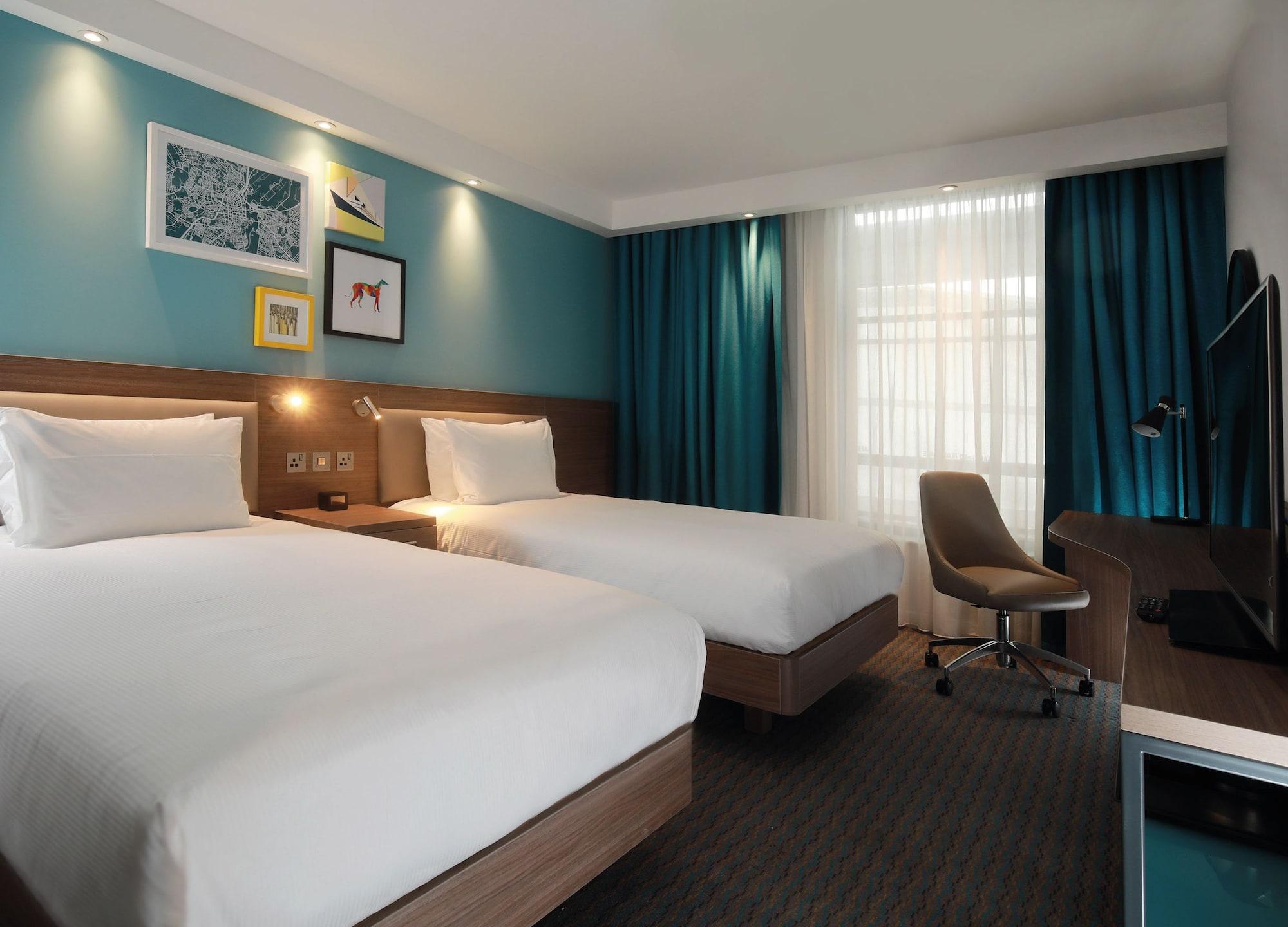 Hampton By Hilton Belfast City Centre מראה חיצוני תמונה